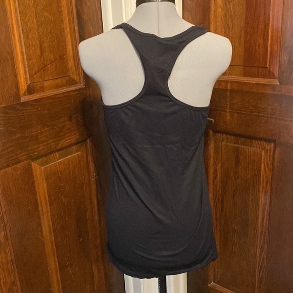 3/$20 Fabletics long athletic razorback top - Picture 3 of 4